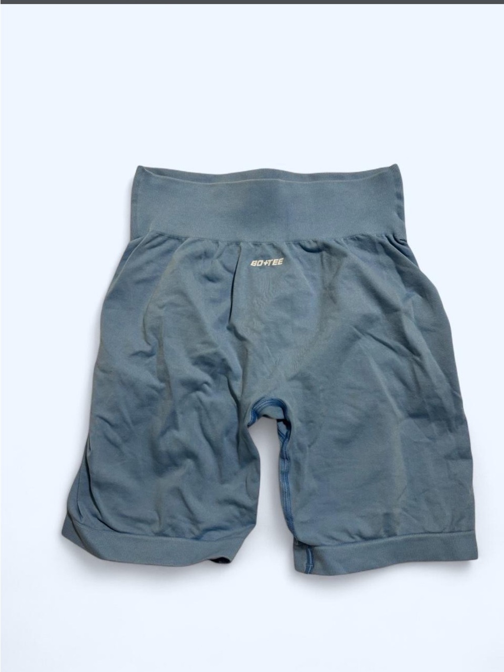 Bo+Tee workout shorts 
Size M